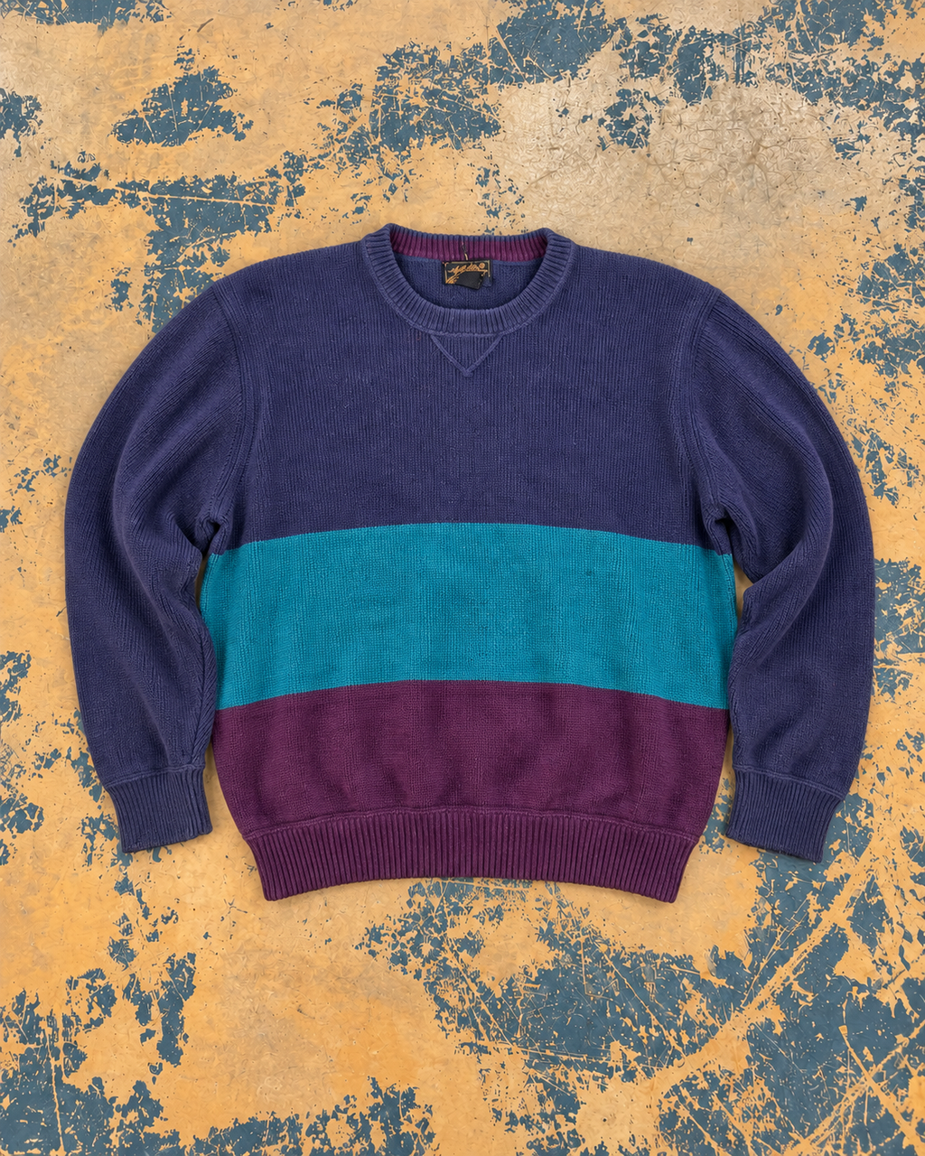 Pulls Eddie Bauer